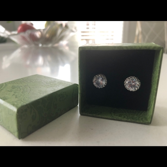 925 Silver 10mm Cz Cluster Stud Earrings - Picture 2 of 4